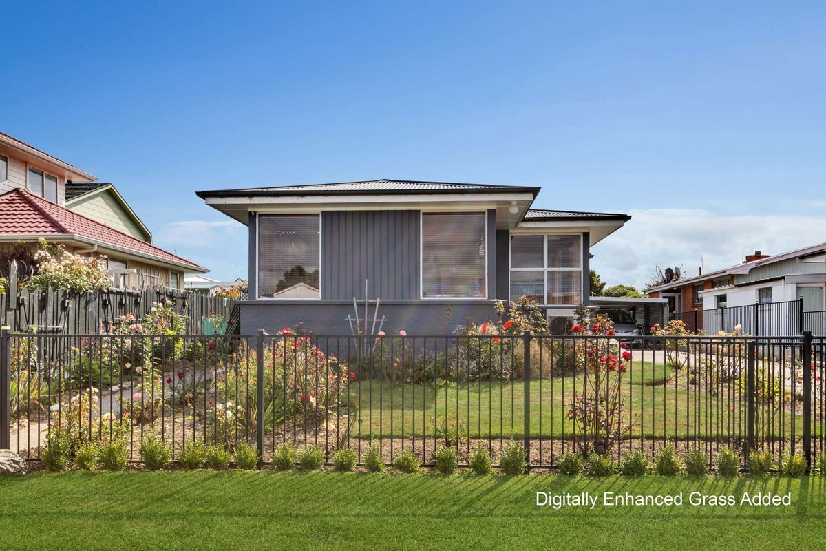 12 Huron Street, East Gore, Gore - Carousel 1