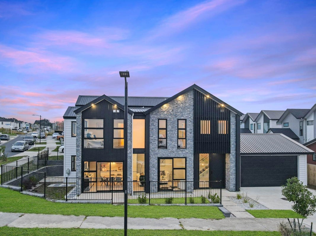 12 Rathmines Road, Flat Bush, Auckland - Carousel 2