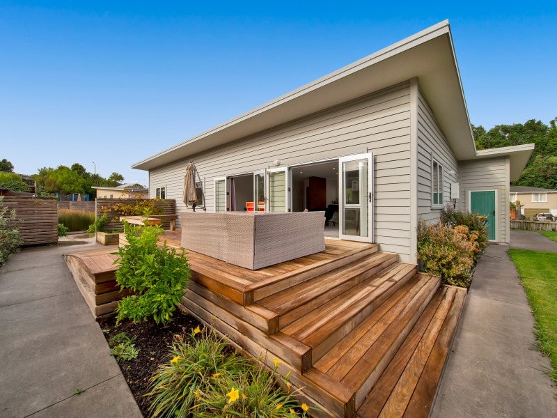 1 John Mana Way, Marfell, New Plymouth - Carousel 1