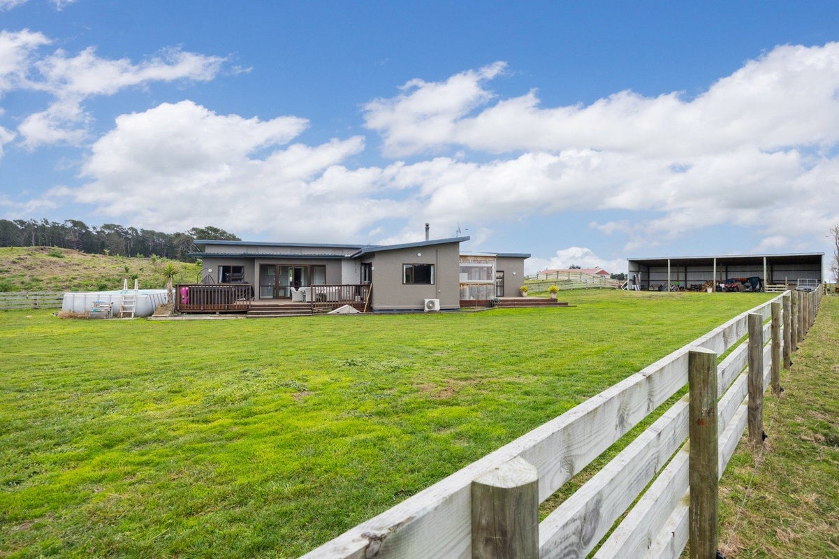 165 Taikorea Road, Glen Oroua, Palmerston North - Carousel 1