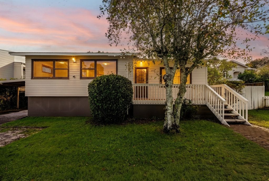 22 Mountain Road, Mount Wellington, Auckland - Carousel 1