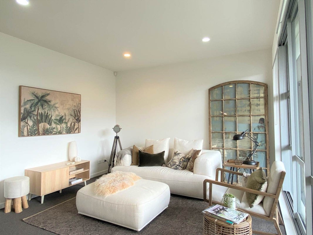 427 Murphys Road, Flat Bush, Auckland - Carousel 2