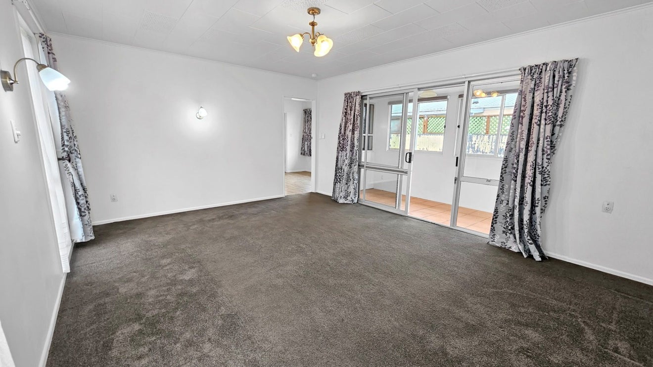 2/11 Shamrock Street, Napier South, Napier - Carousel 2