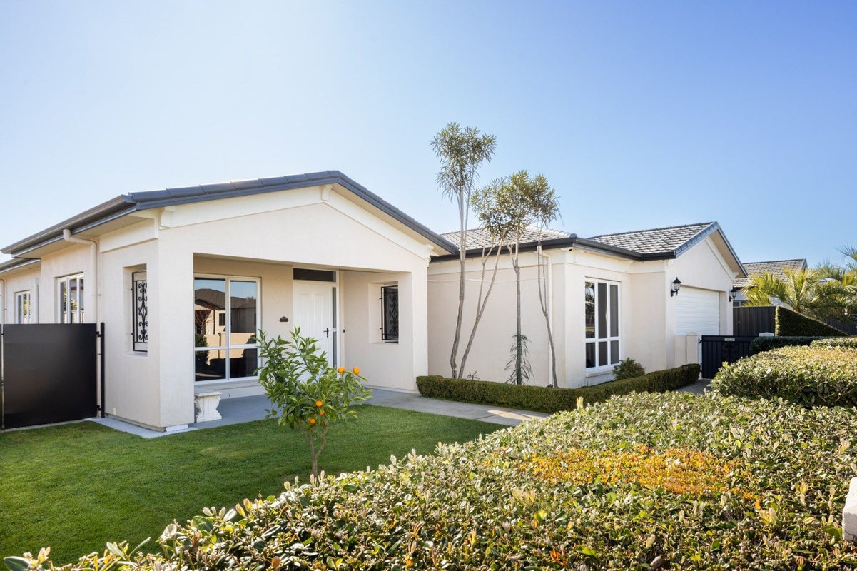22 Pacific Avenue, Poraiti, Napier - Carousel 24