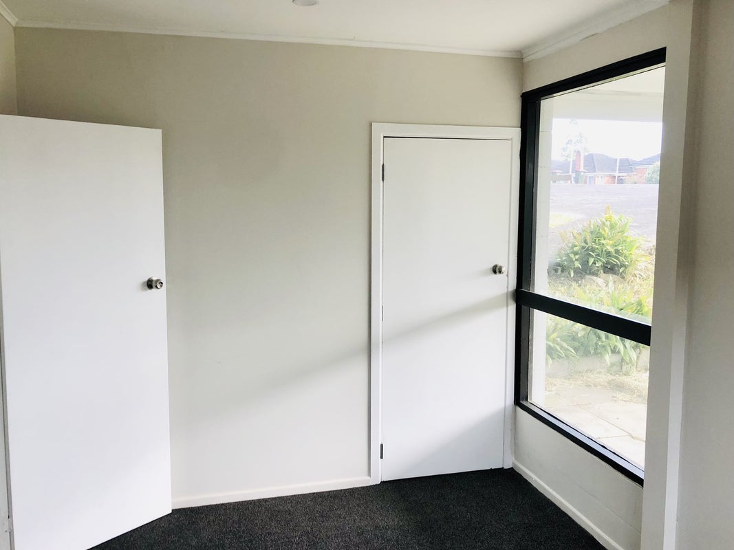 200 Hillsborough Road, Hillsborough, Auckland - Carousel 20