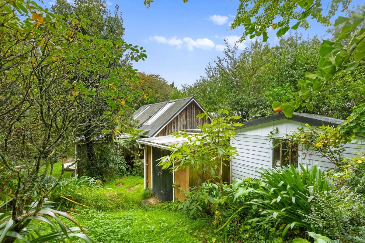 12B Marina Grove, Frankleigh Park, New Plymouth - Carousel 18