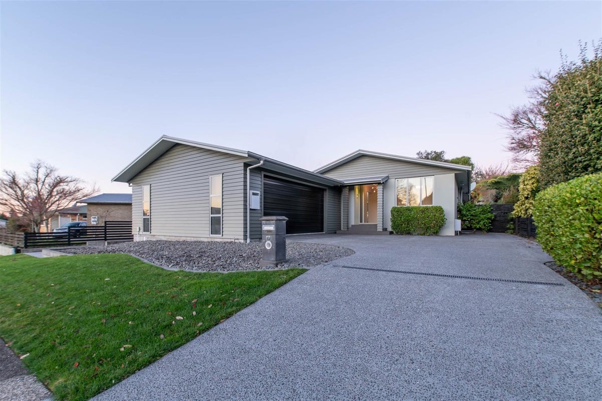12 Simmonds Crescent, Springfield, Rotorua - Carousel 34