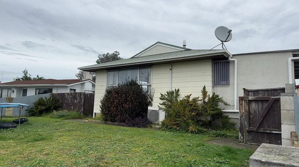 15 Kingsley Drive, Flaxmere, Hastings - Carousel 14