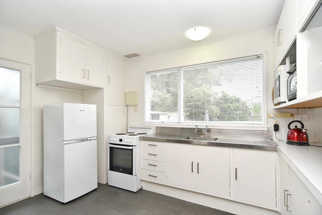 381B MAIN NORTH ROAD, Redwood, Christchurch - Carousel 2