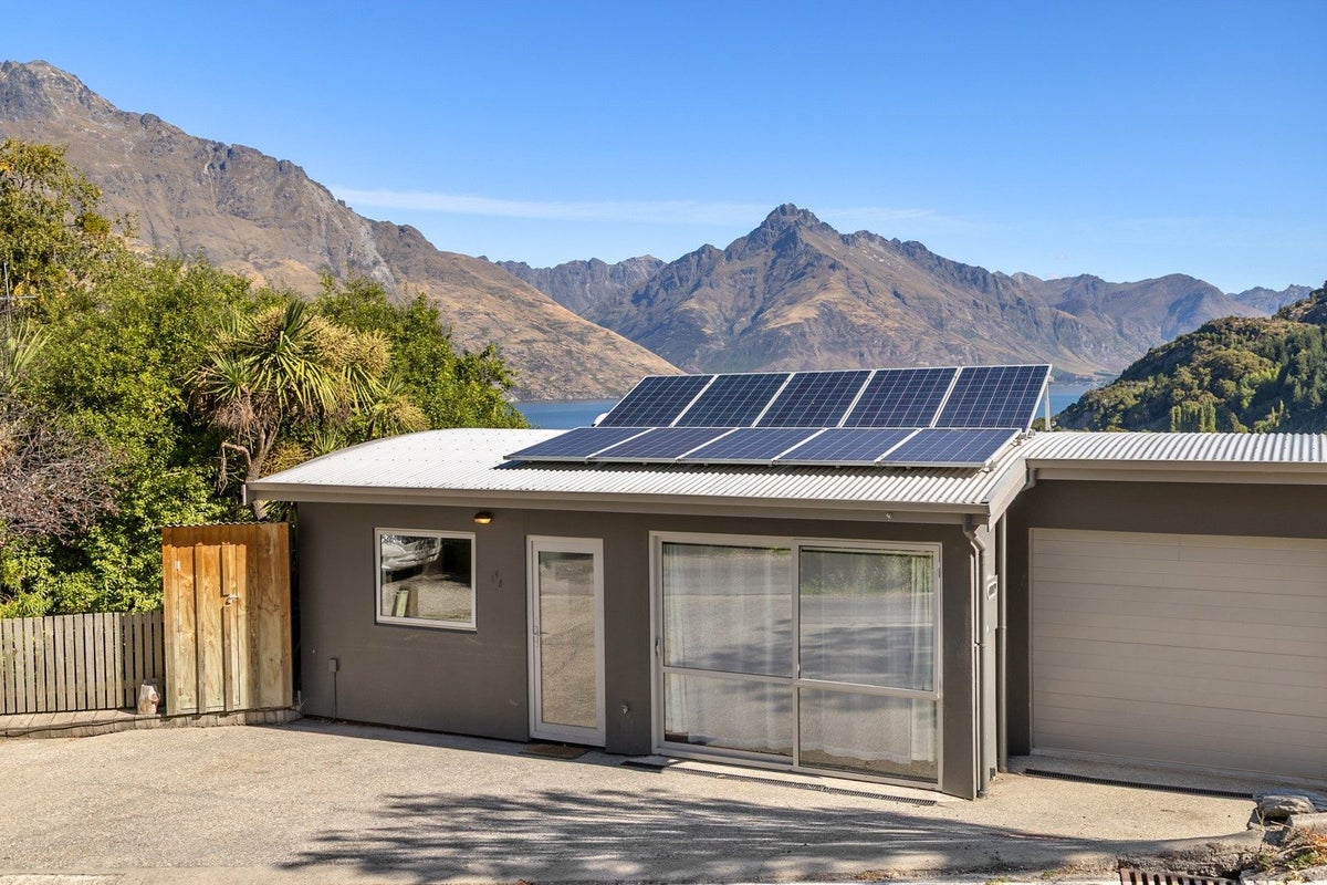 14B McKerrow Place, Sunshine Bay, Queenstown - Carousel 20