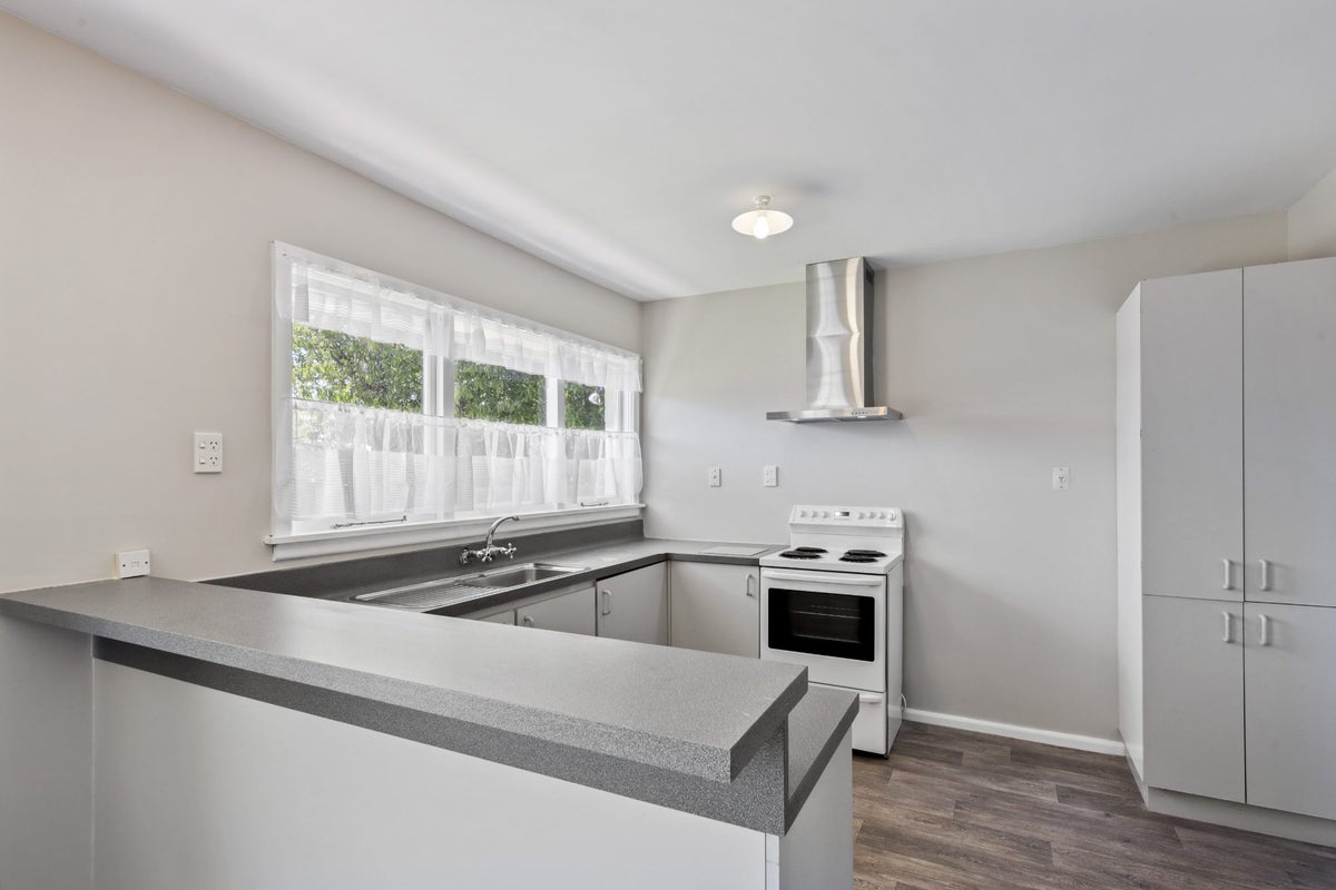 9A Fenhall Street, Russley, Christchurch - Carousel 2