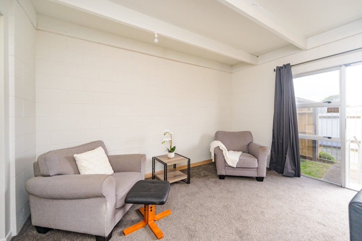 3/626 Church Street, Terrace End, Palmerston North - Carousel 2