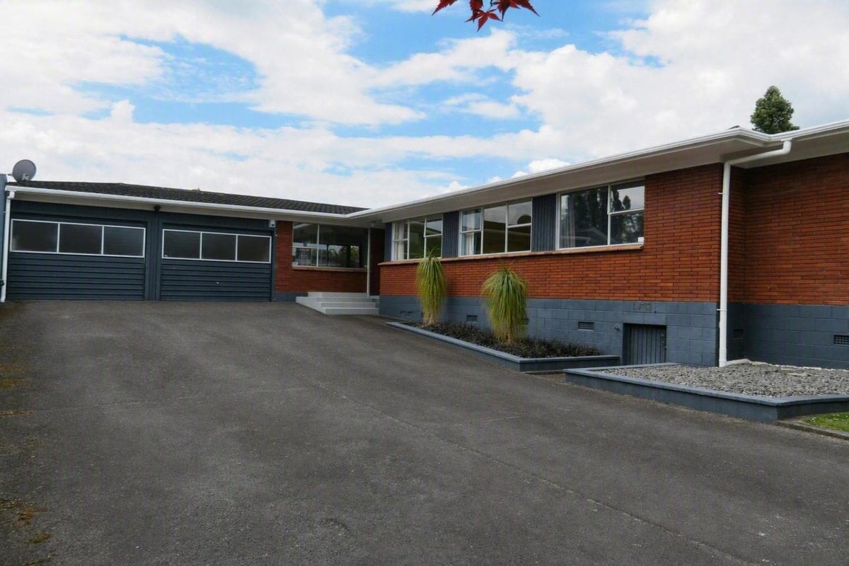 22 Hudson Street, Riverlea, Hamilton - Carousel 1
