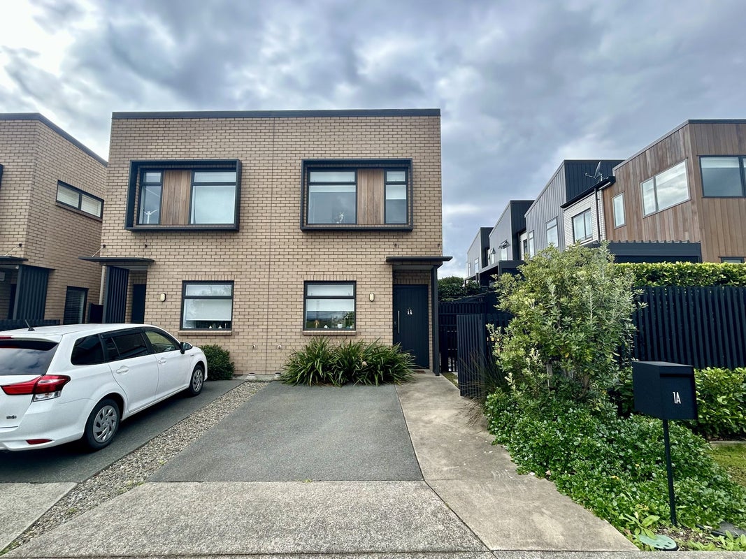 1A Lowe Street, Belmont, Auckland - Carousel 9