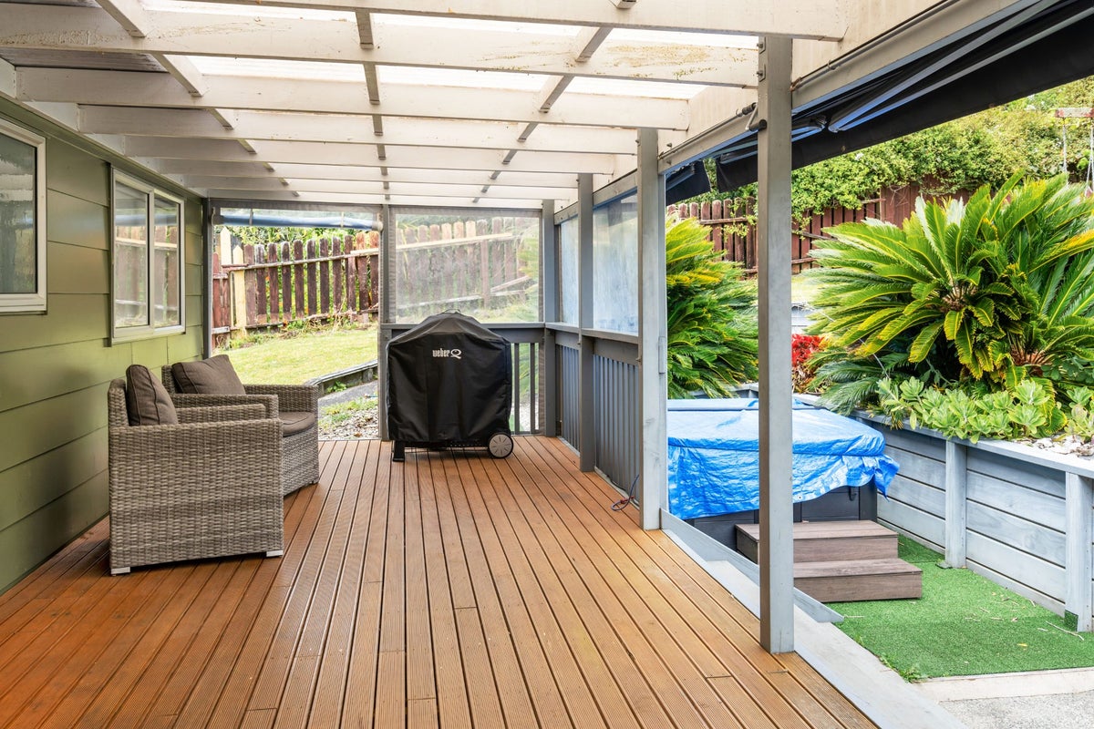 11B Robin Hood Place, Onerahi, Whangarei - Carousel 2