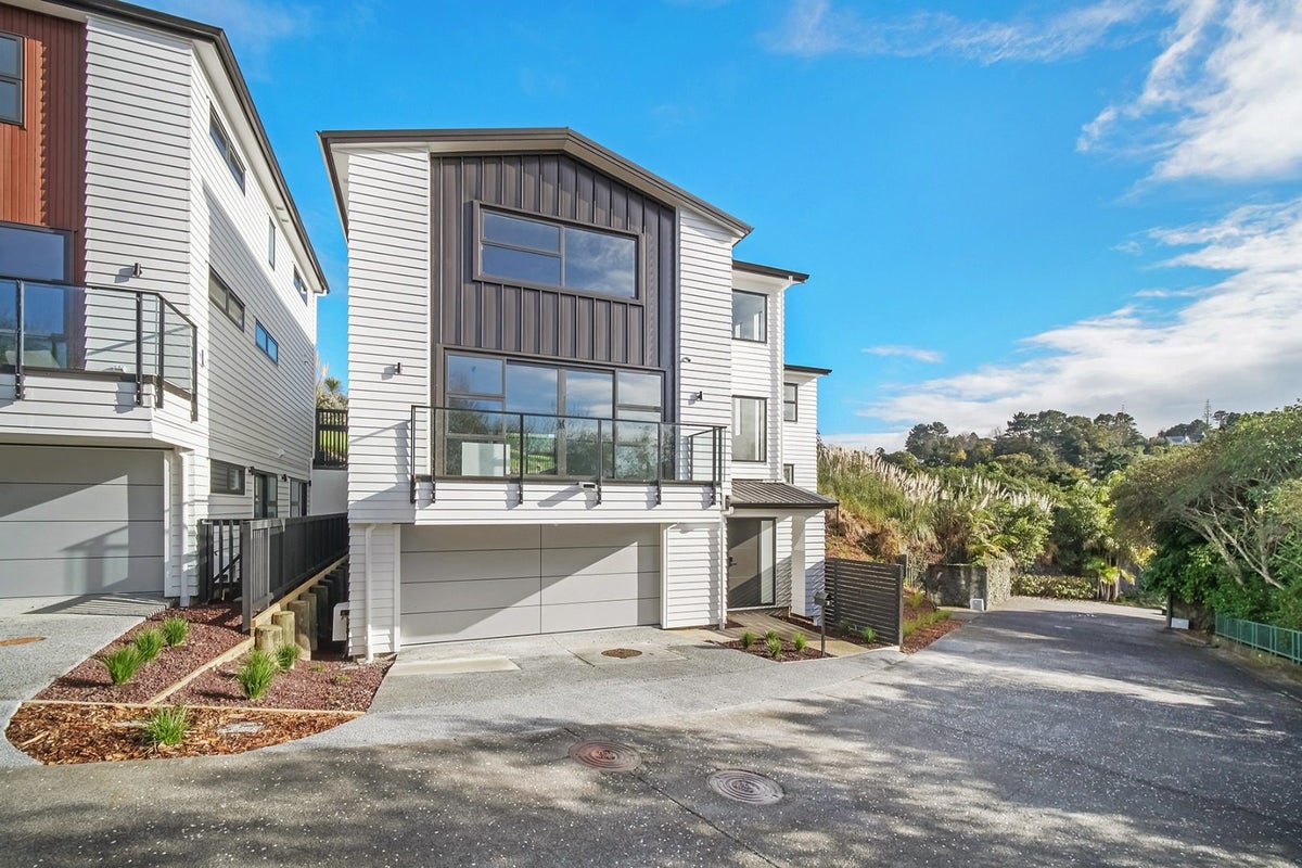 4 Pleasant Way, Matakatia, Whangaparāoa - Carousel 1