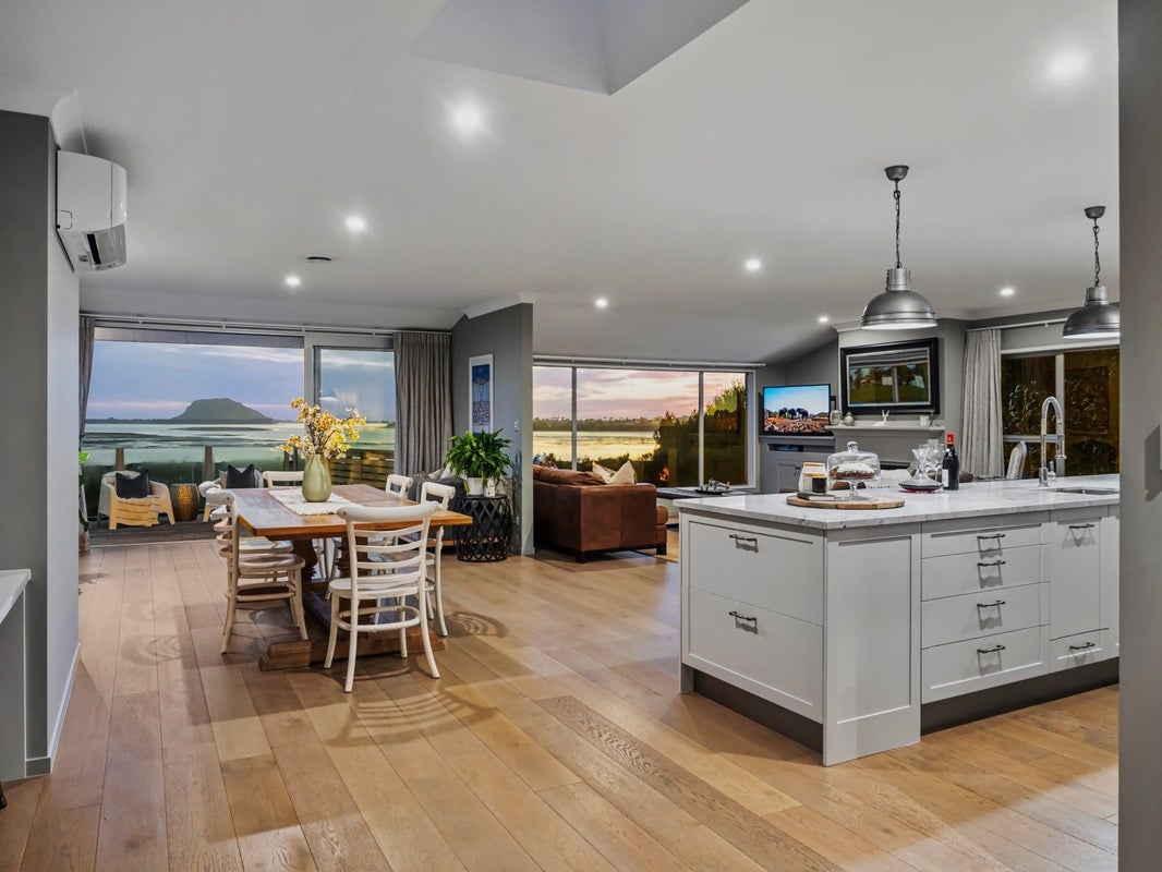 30 Oikimoke Road, Te Puna, Tauranga - Carousel 1