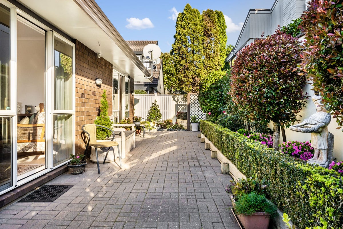 1/7 Corinth Street, Remuera, Auckland - Carousel 2