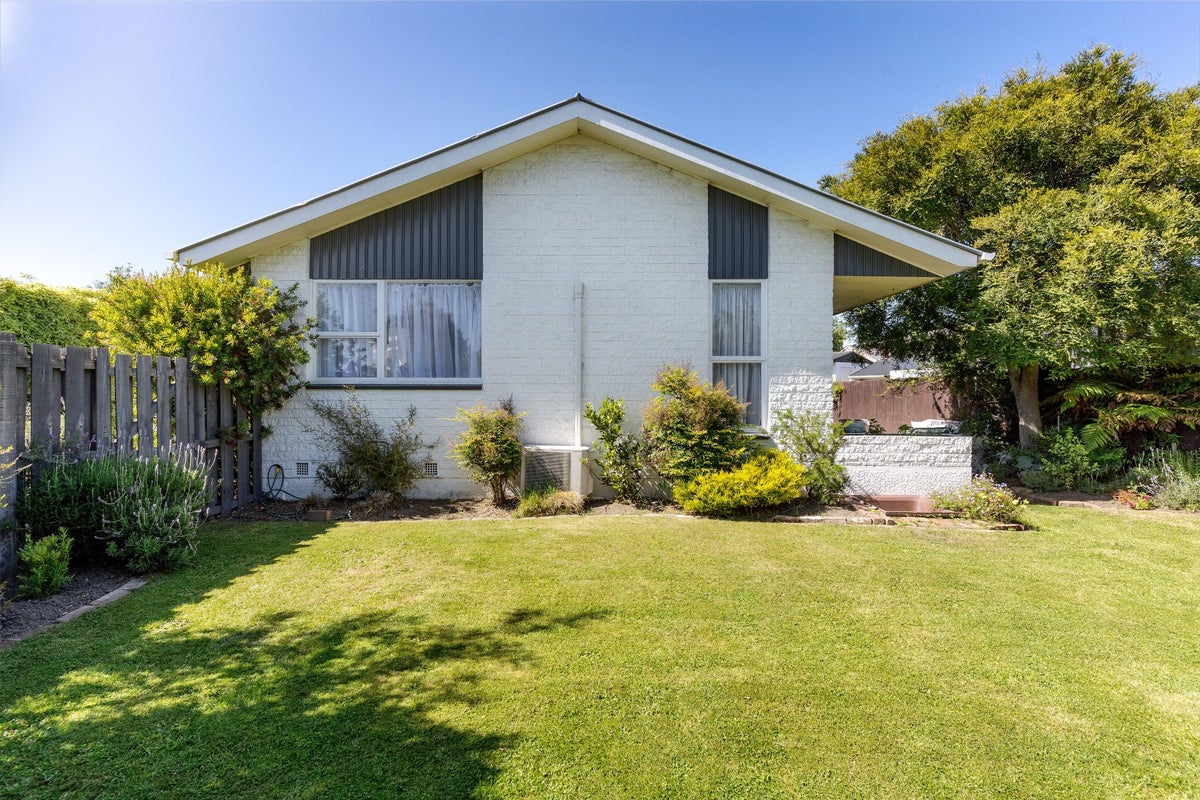 21 Waitohi Street, Hornby, Christchurch - Carousel 1