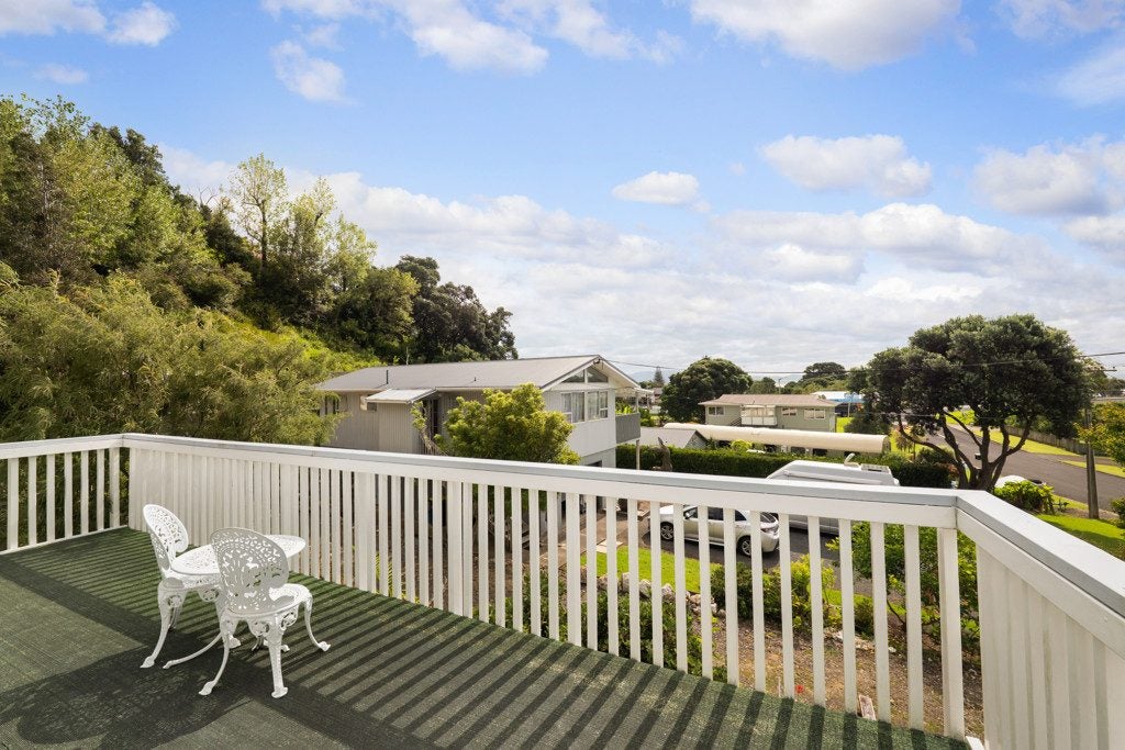 12 Firth View Road, Te Puru, Thames - Carousel 2