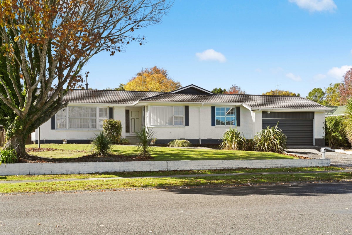 70 Hudson Street, Riverlea, Hamilton - Carousel 1
