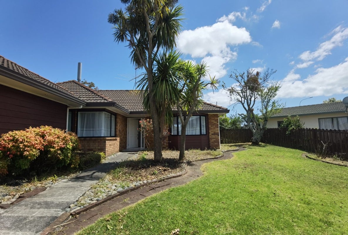 6 Vesca Place, Golflands, Auckland - Carousel 2