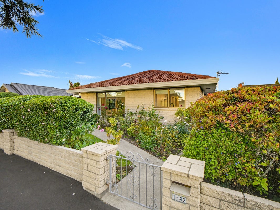 1/42 Highsted Road, Bishopdale, Christchurch - Carousel 1