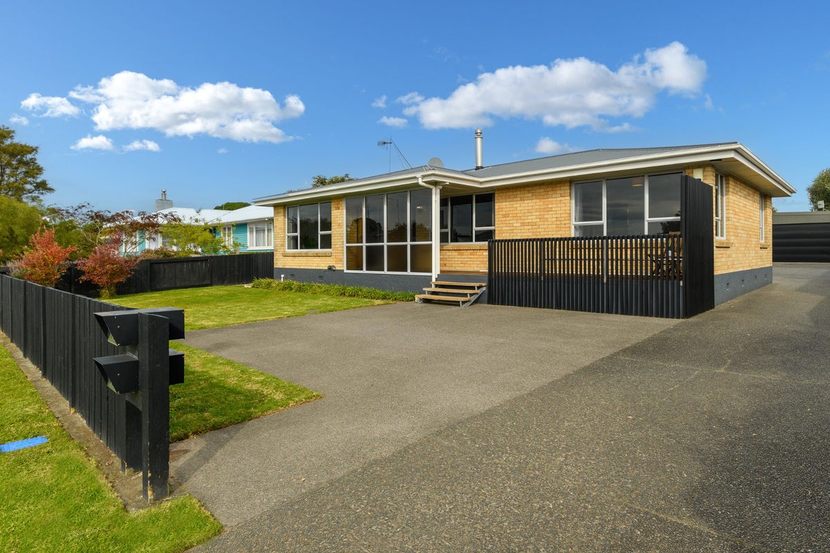 14 Vine Avenue, Maungatapu, Tauranga - Carousel 2