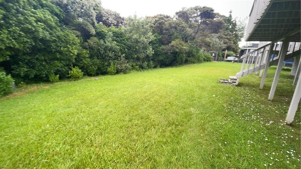 12 Lorena Place, West Harbour, Auckland - Carousel 2