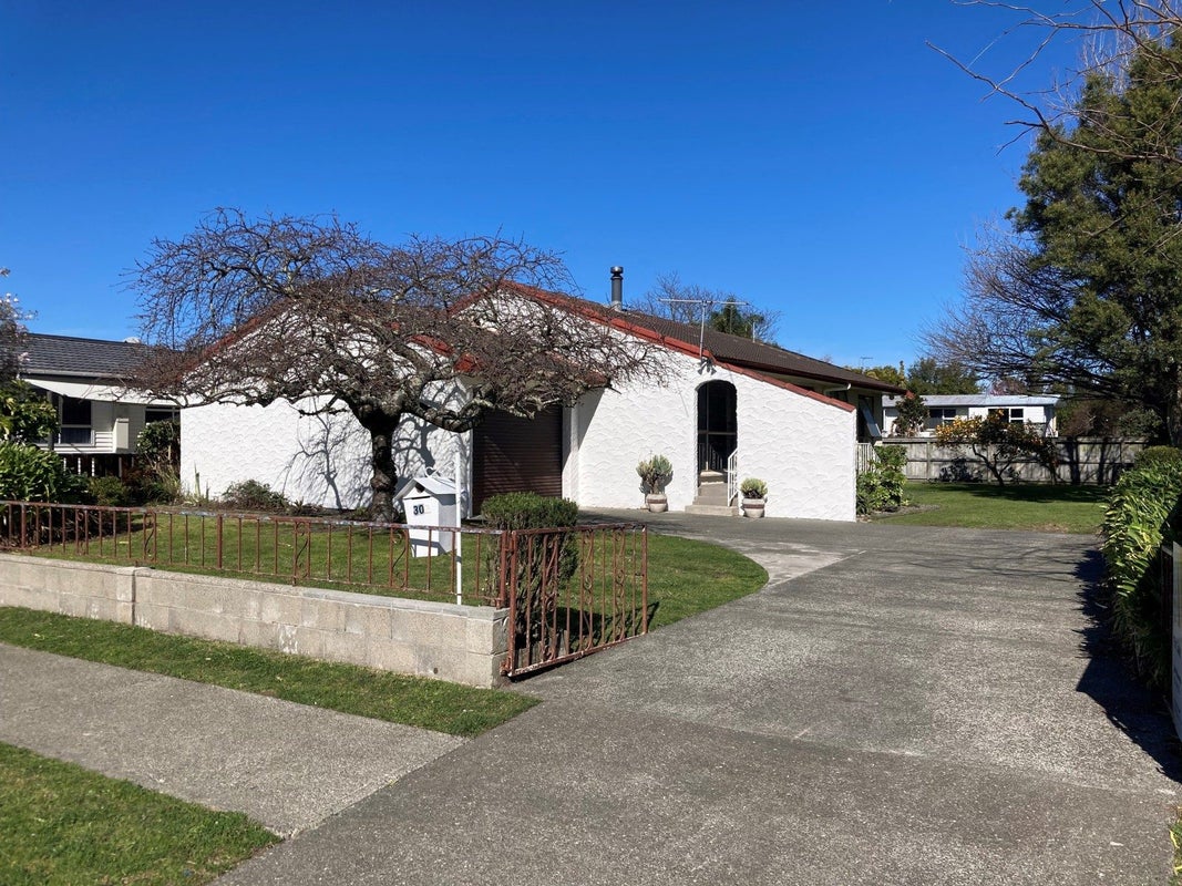 302 Stout Street, Riverdale, Gisborne - Carousel 1