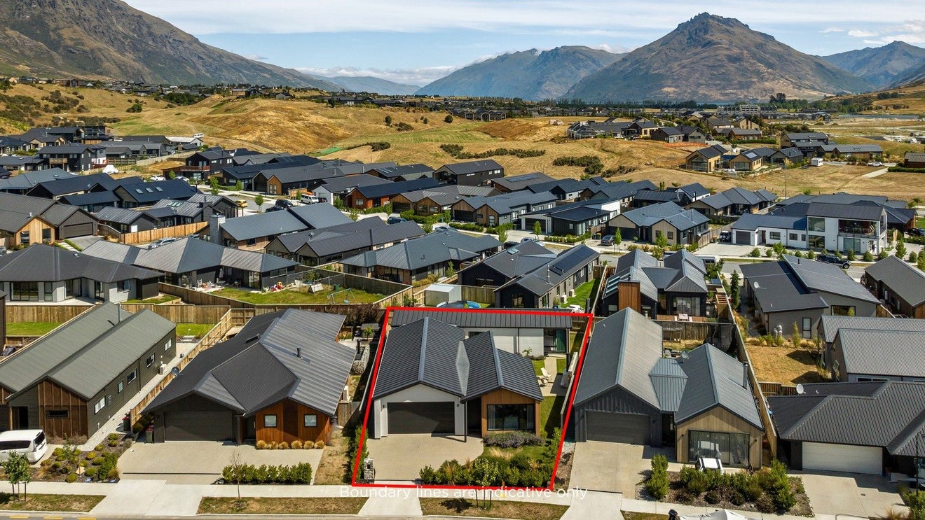 17 Leicester street, Jacks point, Queenstown - Carousel 30