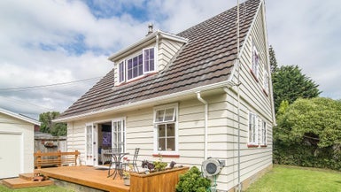 60 Dale Road, Raumati South, Paraparaumu - Carousel 1
