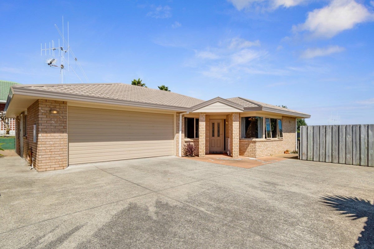 36B Kiteroa Street, Greerton, Tauranga - Carousel 1