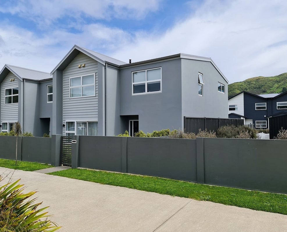 16 Bluff Road, Kenepuru, Porirua - Carousel 2