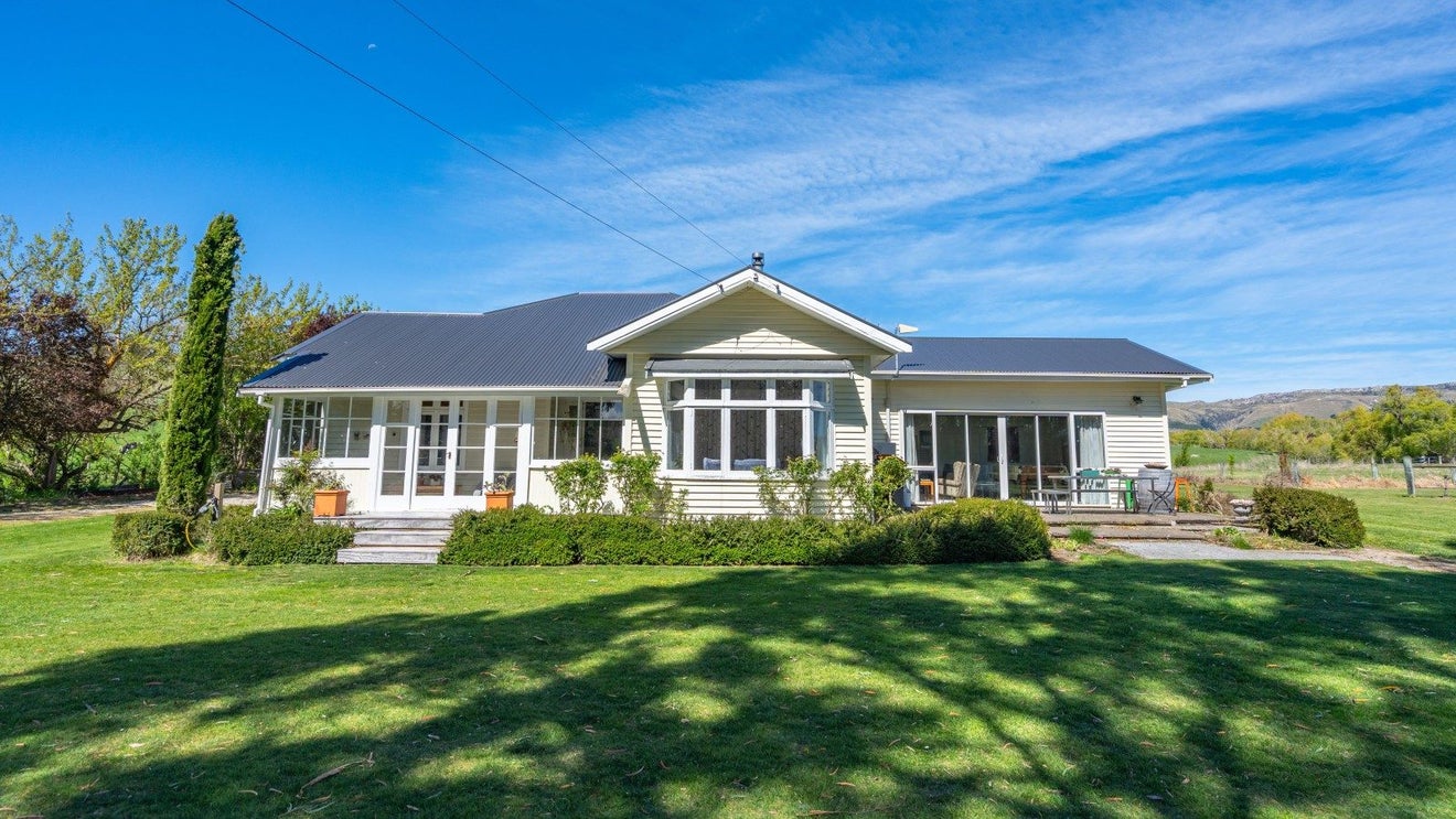 1114 Omihi Road, Omihi, Amberley - Carousel 2