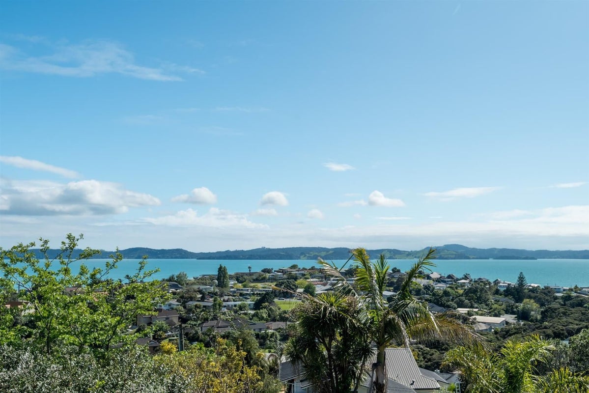 5 Maraetai Heights Road, Maraetai, Auckland - Carousel 1