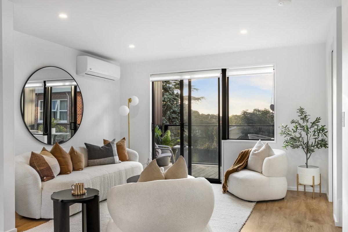 3/10 Ashwell Street, St Heliers, Auckland - Carousel 2