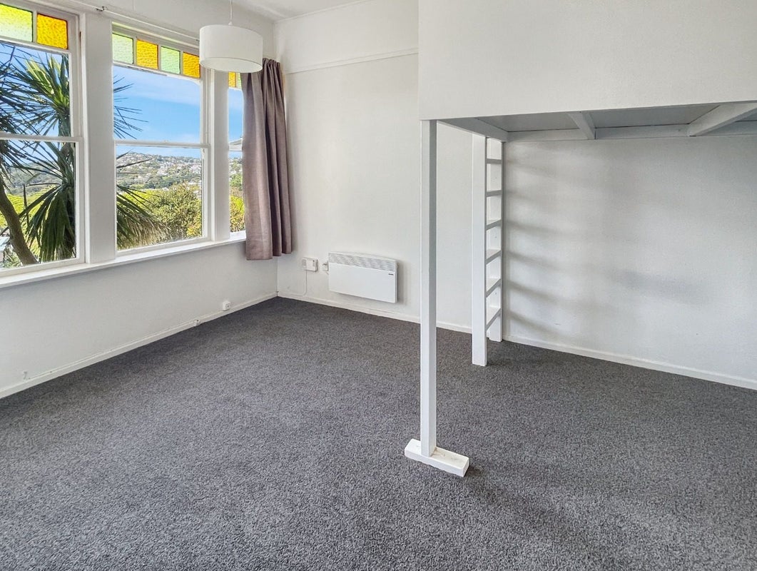 150 Kelburn Parade, Kelburn, Wellington - Carousel 2
