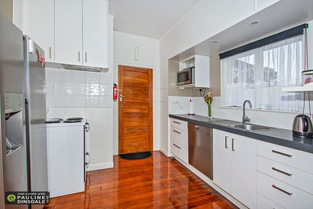 12 Cairnfield Road, Kensington, Whangarei - Carousel 2