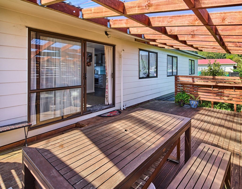 2 Wellington Road, Wainuiomata, Lower Hutt - Carousel 2