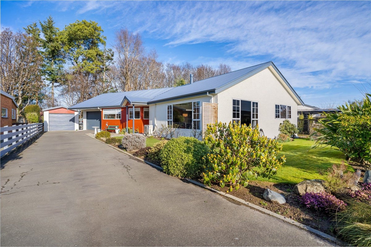 11 Calder Place, Winton, Winton - Carousel 1