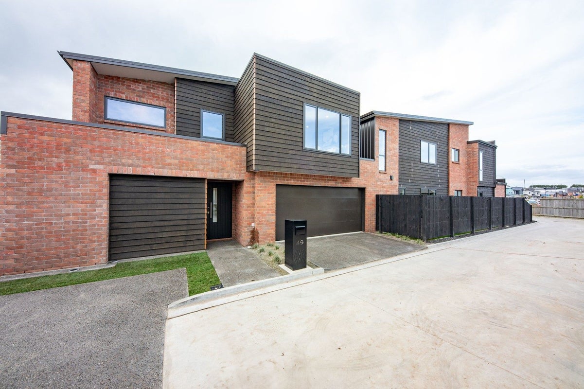 49 Maanihi Drive, Rototuna North, Hamilton - Carousel 2