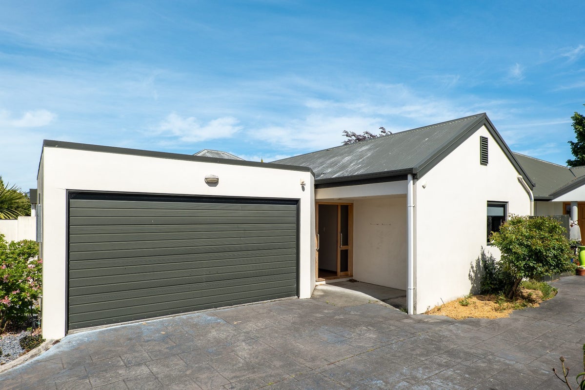 50 Parade Court, Addington, Christchurch - Carousel 1