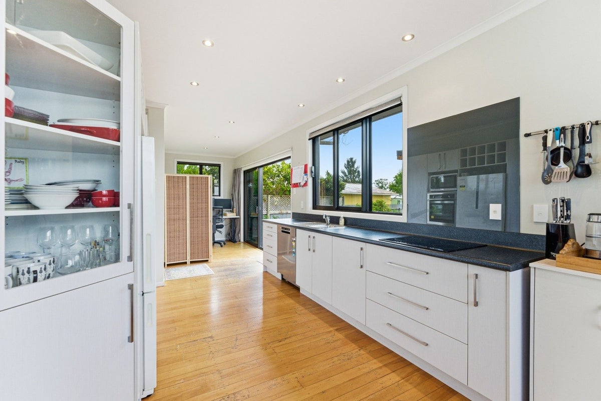 133 Ikitara Road, Whanganui East, Whanganui - Carousel 2