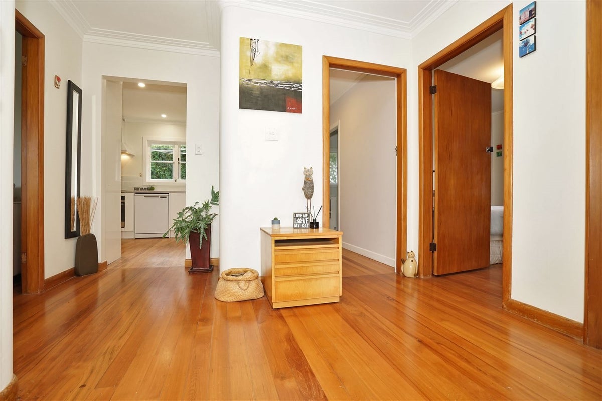 29 Bretton Terrace, Hillcrest, Hamilton - Carousel 2