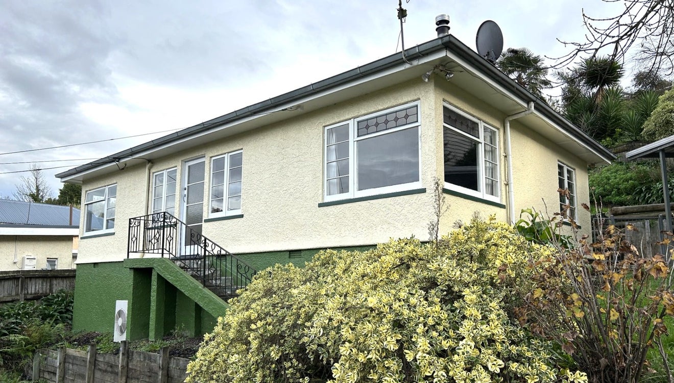 82 Russell Street, Stepneyville, Nelson - Carousel 1