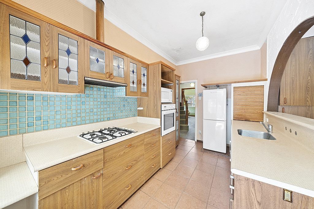 13 Belmont Terrace, Belmont, Lower Hutt - Carousel 1