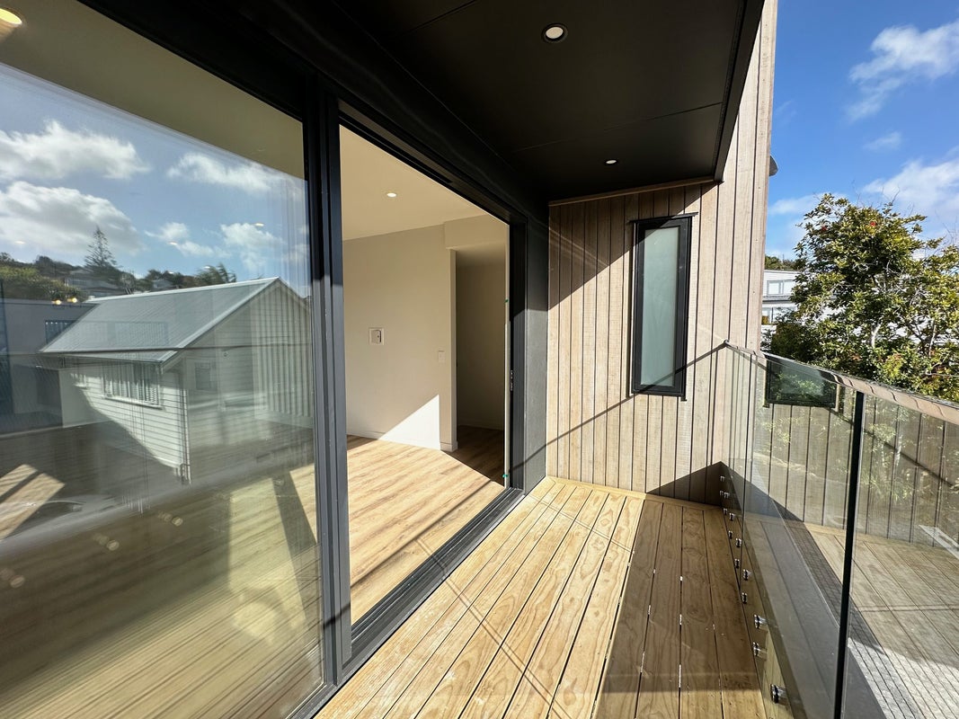 25A Penzance Road, Mairangi Bay, Auckland - Carousel 2