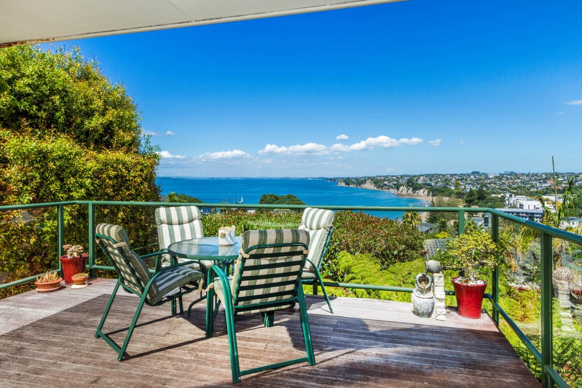 1/23 Ridge Road, Waiake, Auckland - Carousel 2