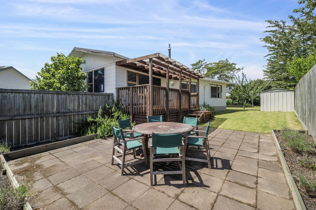 19 Rewarewa Street, Owhata, Rotorua - Carousel 2